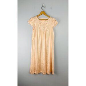 Vintage NWT Shadowline Nightgown with Embroidered Detail, Size Small, Soft Peach